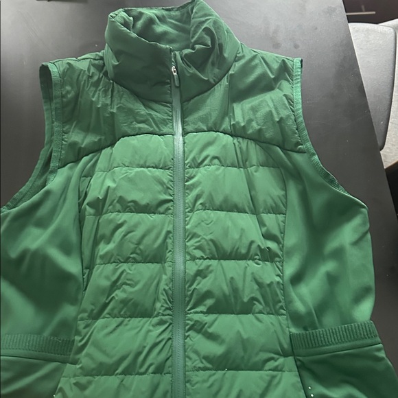 Lululemon Athletica Green Women's Vest - Picture 4 of 6